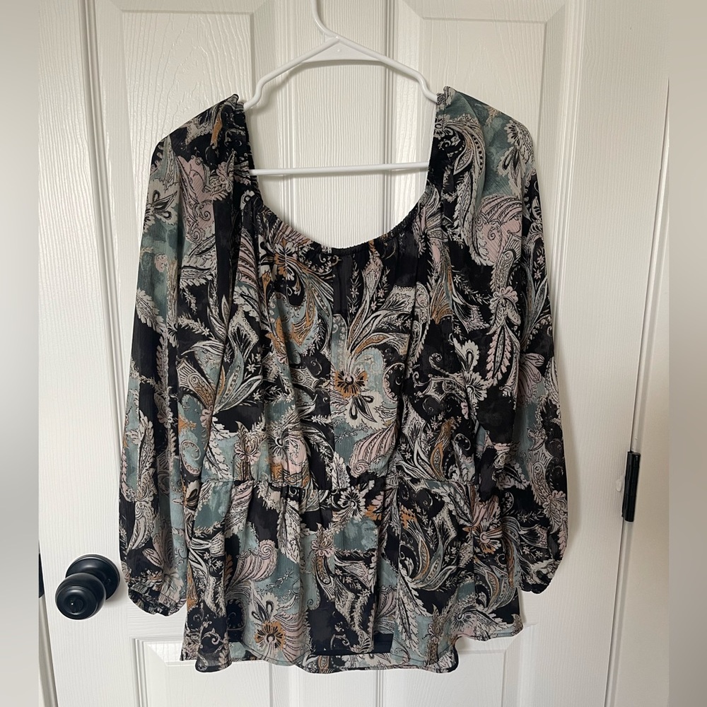 Maurice's | Off The Shoulder | Blue and Gold Paisley | Size L